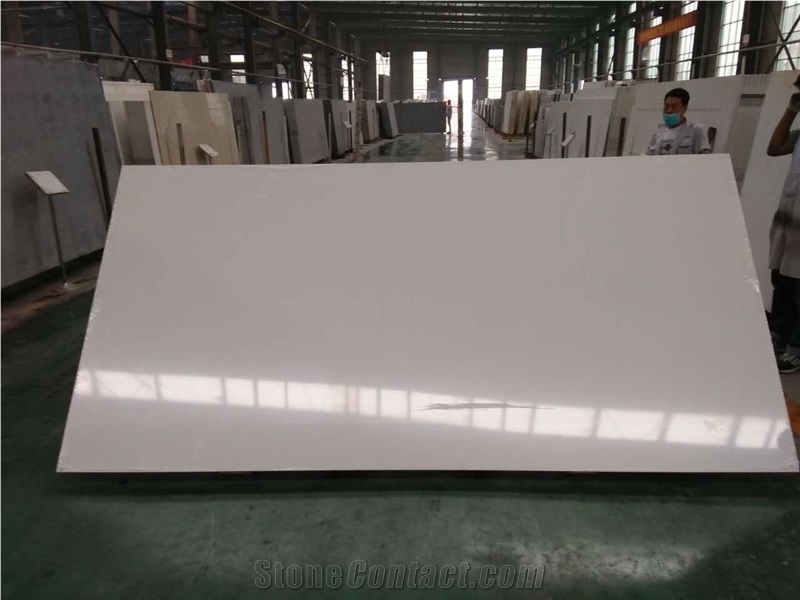 China Pure White Quartz Stone Kitchen Slab Polished