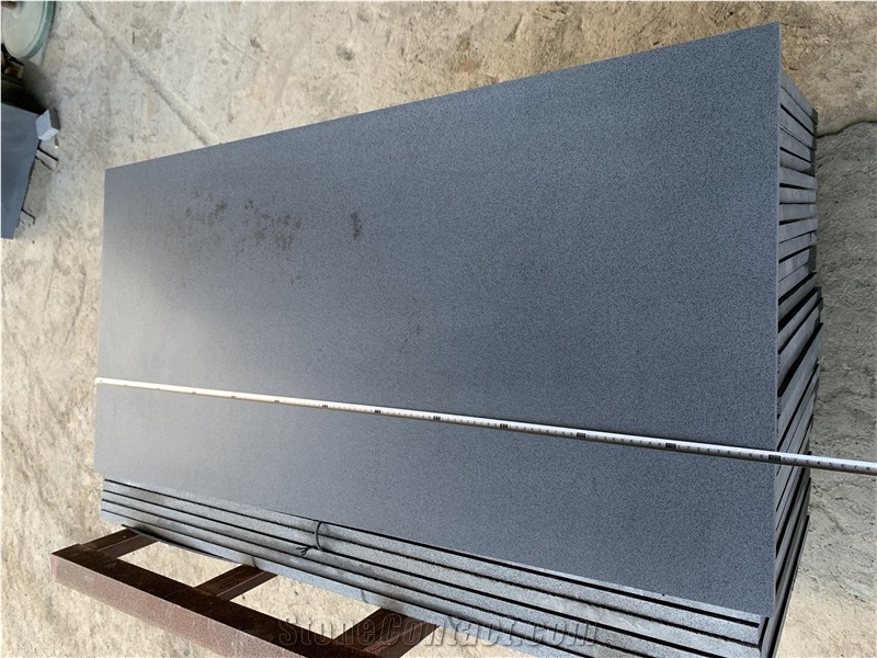 Hainan Black Basalt Lava Stone Floor Tile Honed
