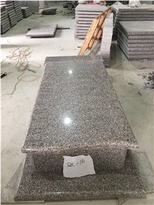 Wulian Flower Red Granite Mounment / Tomstone