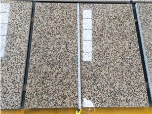 Vietnam Rust Granite Yellow Stone Floor Tiles