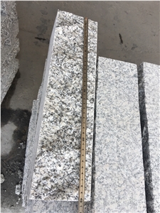 G602 Light Grey Granite Kerbstone Natural Split