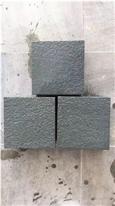 China Sichuan Green Sandstone Bushhammered Slabs