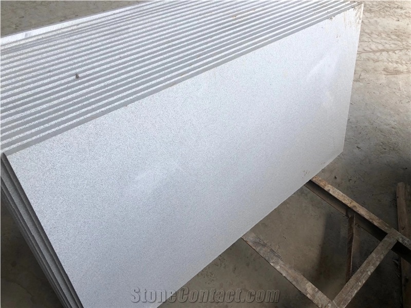 China Sichuan White Sandstone Honed Tiles & Slabs