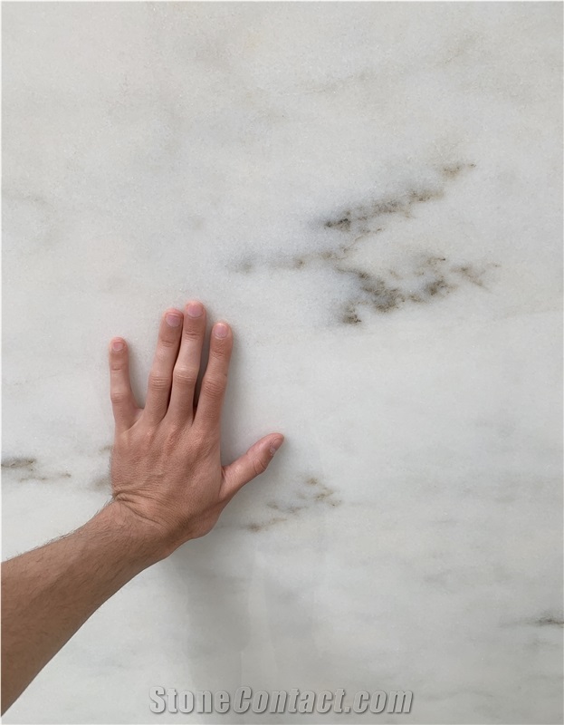 Cream Estremoz Marble, White Michelangelo Slabs