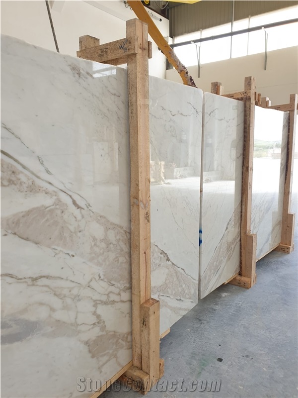 White Estremoz Bookmatch, Calacatta Portugal