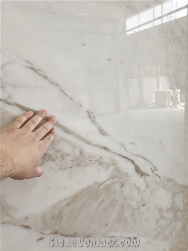 White Estremoz Bookmatch, Calacatta Portugal