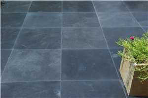 Black Beauty Honed Paving Slabs & Tiles