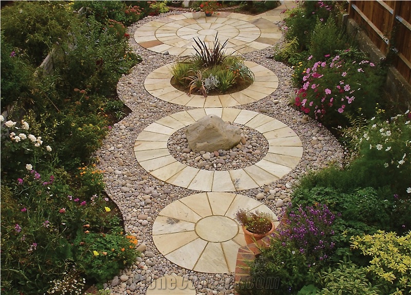 Mint - Natural Classic Circle Patio Paving