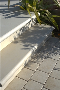 Rimini Honed Bull Nosed Steps/Swimming Pool Coping