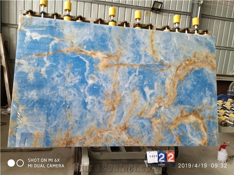 Azul Onyx Slab for Wall Tiles