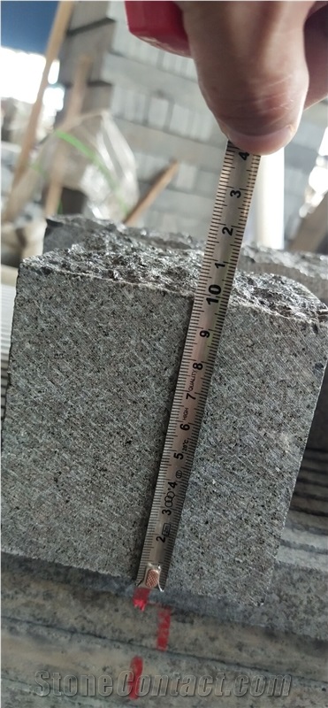 G684 Black Basalt Pitched Split Cobbles