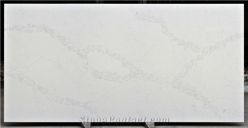 Light Veins Grey Calacatta Quartz Bathroom Slab