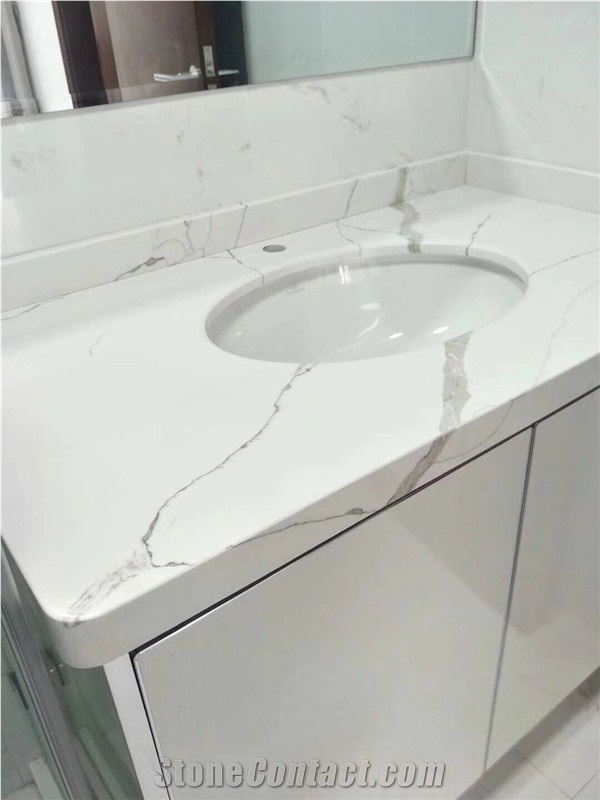 White and Grey Vein Calacatta Quartz Kitchen Slab