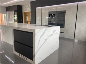 Calacatta Porcelain Countertop 12 mm