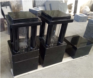Multicolor Granite Cemetery Lamp for Monuement