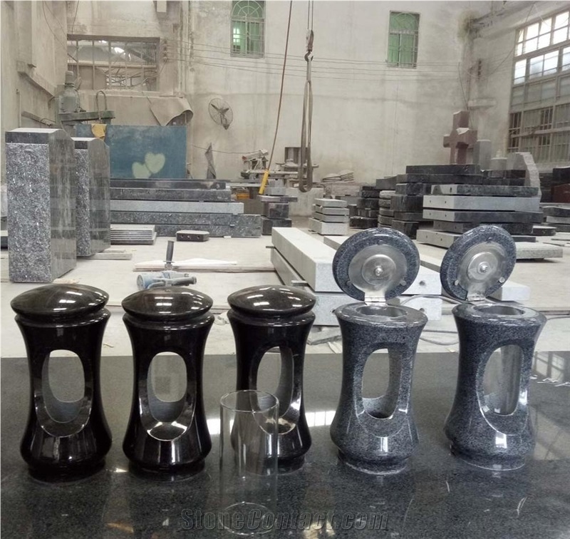 Multicolor Granite Cemetery Lamp for Monuement