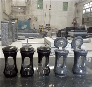 Multicolor Granite Cemetery Lamp for Monuement