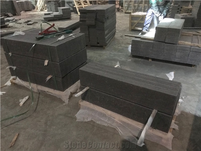 China Black Granite Flamed Kerbstone Paverstone