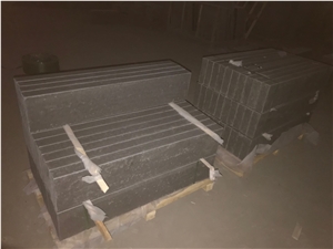 China Black Granite Flamed Kerbstone Paverstone