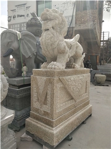 G682 Yellow Granite Street Stone Sculptures Pixiu