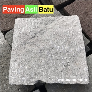 Paving Pedestals Floor Steps in the Park, Cobblestone