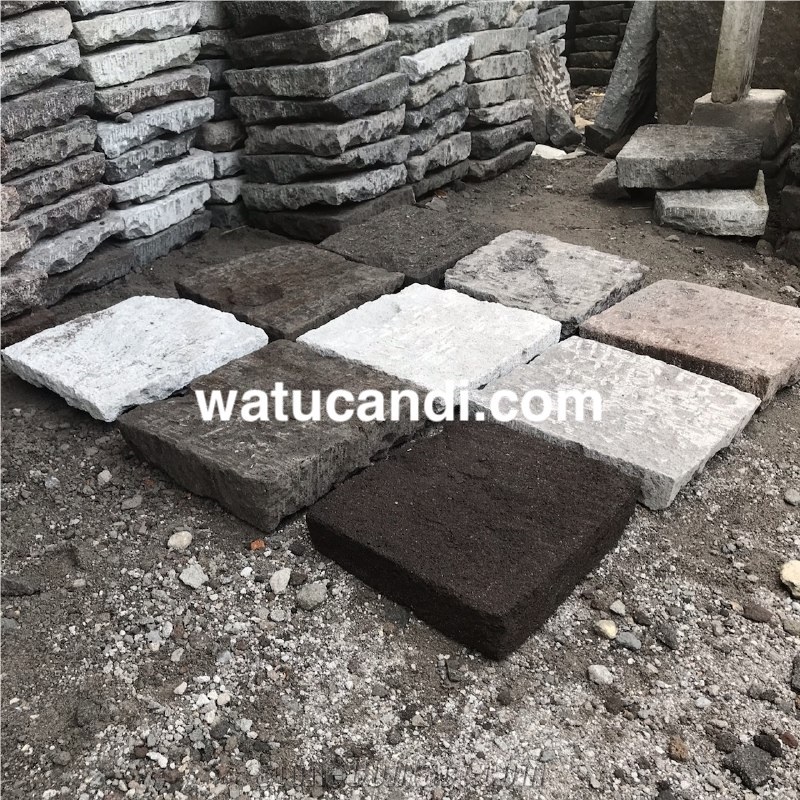 Paving Pedestals Floor Steps in the Park, Cobblestone