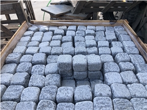 Grey Granite in Antic Tumbled Cobblestone, Cubed Pavers