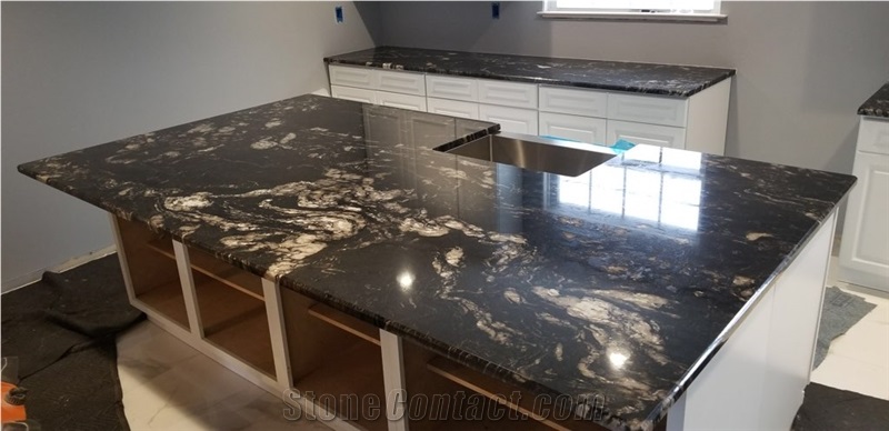 Black Fusion Granite Slab for Kitchen Countertops