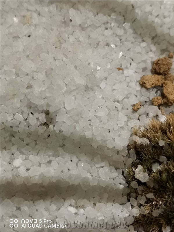 White Quartzite Peeble Crushed Stone River Walkway
