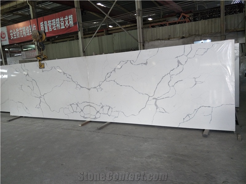 Engineered White Calacatta Quartz Stone Slab
