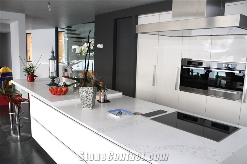 White Calacatta Quartz Kitchen Island Countertop