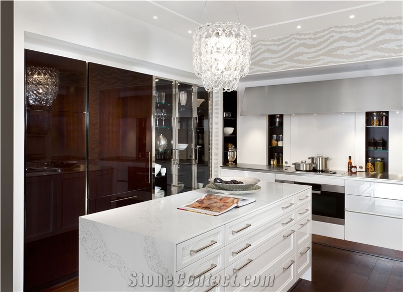 White Calacatta Quartz Kitchen Island Countertop