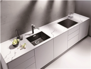 White Calacatta Quartz Kithchen Island Countertop