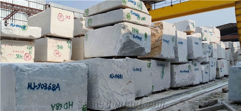 Italy Medium White Marble Blocks