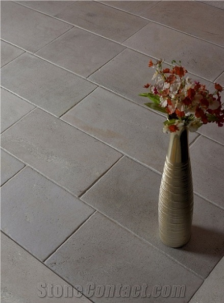 Roman White Antique Marble Flooring