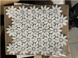 Bianco Carrara White Flowers Mosaic Deisgn Tile Bianco Carrara White Flowers Mosaic Deisgn Tile