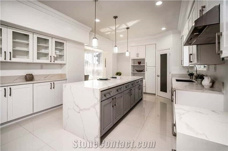 Calacatta Quartz Surface Slab Fab724