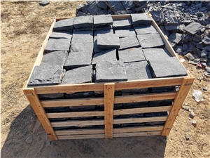 China Black Basalt Cobble Stone Cube Natural Split