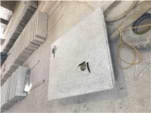 G603 Column Set with Cap and Base