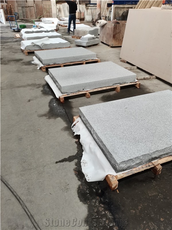 Barry White Granite Mushroom Stone for Wooden Pack