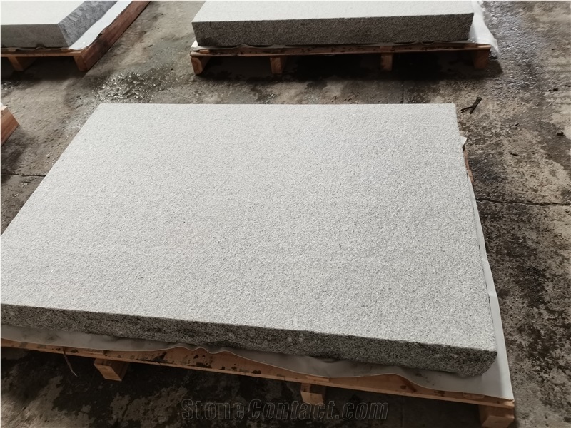 Barry White Granite Mushroom Stone for Wooden Pack