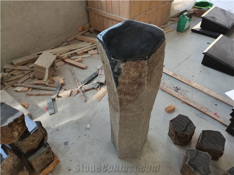 Natural Stone Engraved Tombstones Monument Design
