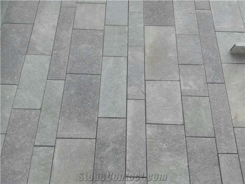 Porfido Italian Porphyry Tiles Sawn Edges