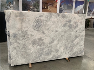 Antolini White Truffles Cristallo Quartzite Slab