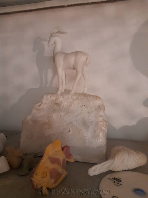Decors Made Of Alabaster Stone Handicrafts, Golden Comb Alabaster Stone Gifts