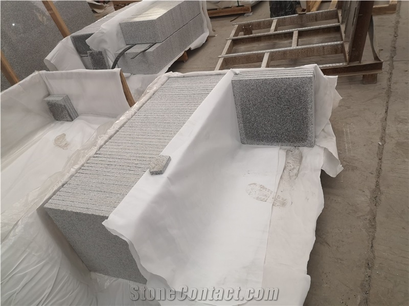 Hubei White Grey Granite Flamed Pavers Stone Tiles