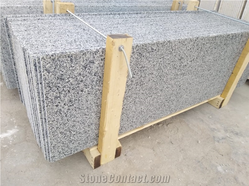 New Halayeb Granite Slabs