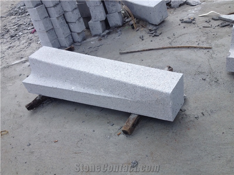 Busshallplatskantstod Granite Kerbstone
