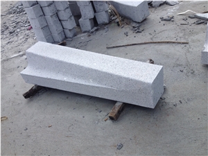 Busshallplatskantstod Granite Kerbstone