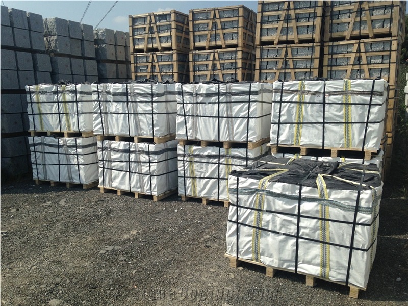 G341 Light Grey Granite Cubes Setts